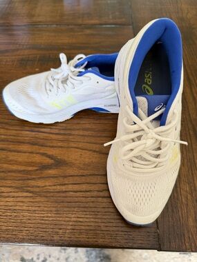 Asics White Athletic Sneakers with Blue Interior and Yellow Accents